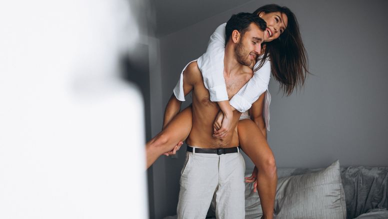 Erección firme y duradera: 3 vitaminas que no pueden faltarte