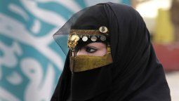 altText(Arabia Saudita otorga y quita derechos 'a piacere')}