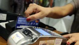 Inflación que arde: Cómo saber si pagar en cuotas o al contado