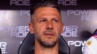 Martín Demichelis se sumergió en un nuevo deporte mientras espera una nueva oportunidad de trabajo. Martín Demichelis se sumergió en un nuevo deporte mientras espera una nueva oportunidad de trabajo.