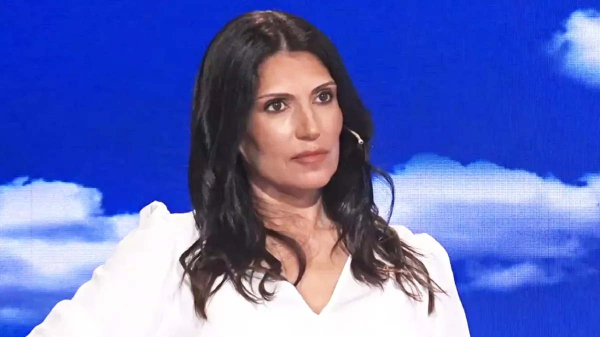 En redes, la mayoría apoyó a Colmenero por mostrarse abiertamente crítica al gobierno y criticó con dureza la postura neutral de Tauro. En redes, la mayoría apoyó a Colmenero por mostrarse abiertamente crítica al gobierno y criticó con dureza la postura neutral de Tauro.