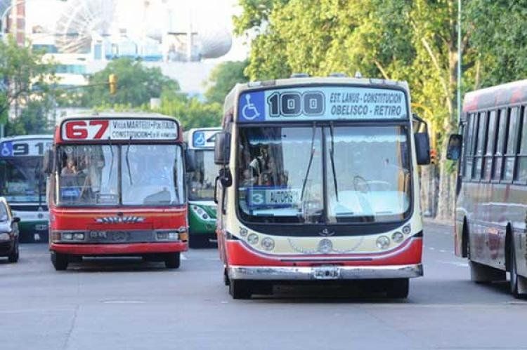 Los empresarios del autotransporte se quejaron por la quita de subsidios.