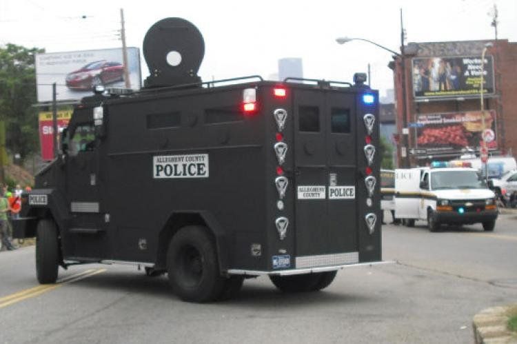Cañón LRAD usado en Pittsburgh en 2009