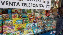 altText(Los comercios estiman que venderán un 80,6% menos en estas fiestas)}