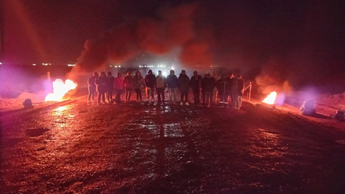 La obra de red de gas de Añelo es un reclamo de larga data en la localidad por la que los vecinos han cortado las rutas y afectado la actividad de Vaca Muerta, en varias oportunidades.