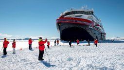 Hurtigruten Expeditions reorienta sus operaciones en la región para las expediciones a la Antártida.