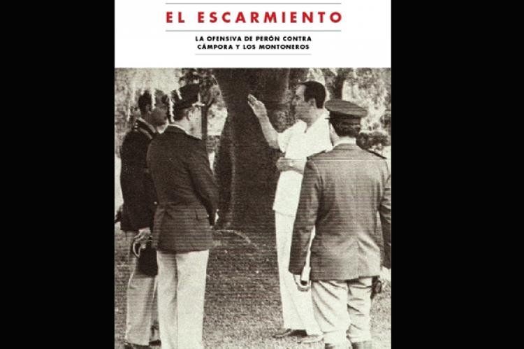 En la foto, Alfredo Díaz está bajo el árbol, no tiene gorra y está pelado, y Juan Perón le habla a él.