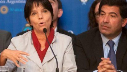 Sigue la guerra Marcó Del Pont vs Echegaray, ahora vía Carrió