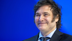 En medio del conflicto entre Atilra y SanCor, Javier Milei abre las puertas a la leche de Uruguay.