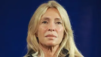 Cris Morena volvió a denunciar a un acosador de años y aparece un dato inesperado: está vinculado con Roberto Piazza. Historia rara que recién empieza. Cris Morena volvió a denunciar a un acosador de años y aparece un dato inesperado: está vinculado con Roberto Piazza. Historia rara que recién empieza.