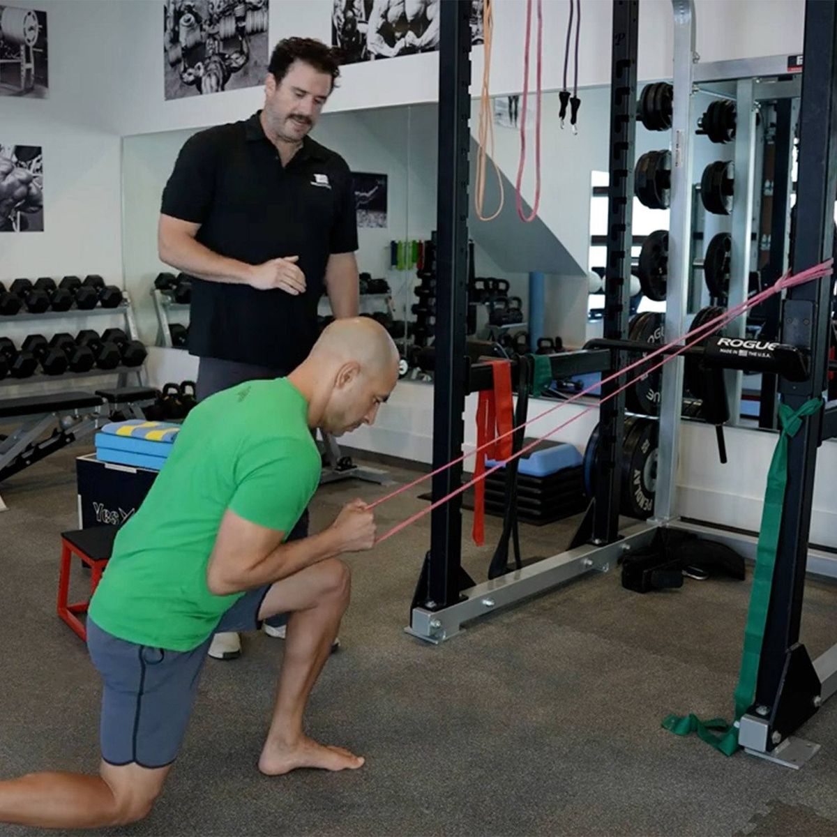 La longevidad se cimenta en una buena masa muscular, como lo muestra Peter Attis en las rutinas en el gimnasio. La longevidad se cimenta en una buena masa muscular, como lo muestra Peter Attis en las rutinas en el gimnasio.