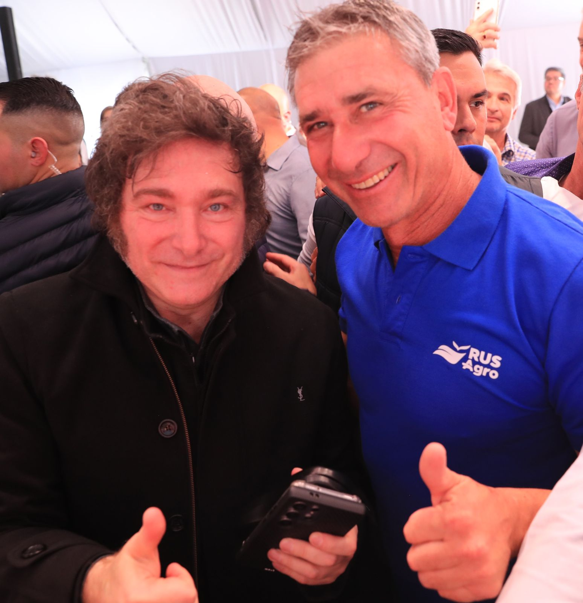 En la AgroActiva, Javier Milei se abrazó con un colega: El Pato Abbondanzieri En la AgroActiva, Javier Milei se abrazó con un colega: El Pato Abbondanzieri