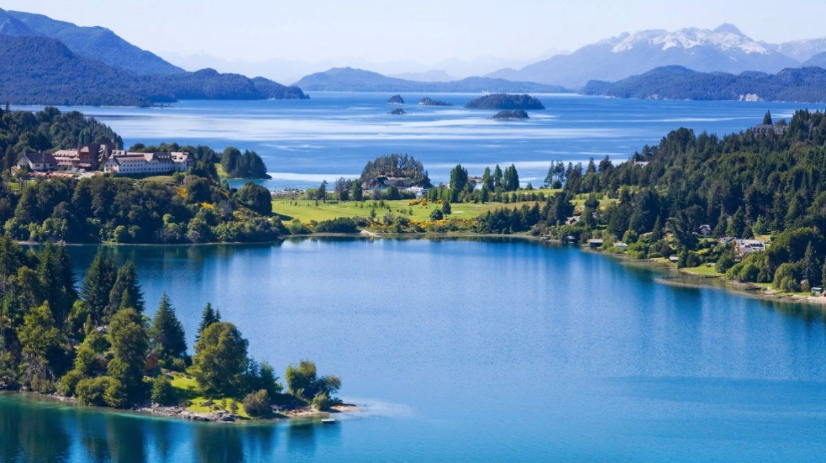 "En Río Negro trabajamos en Bariloche y Viedma, con encuestadores, supervisores y coordinadores que todos los días salen a relevar precios", explicó el director de Estadística y Censos de Río Negro. "En Río Negro trabajamos en Bariloche y Viedma, con encuestadores, supervisores y coordinadores que todos los días salen a relevar precios", explicó el director de Estadística y Censos de Río Negro.