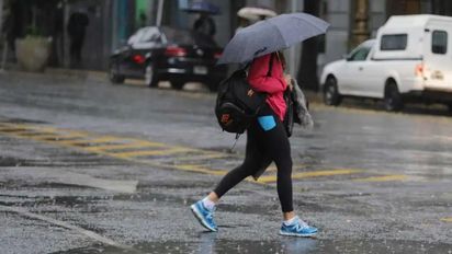 Miércoles típico de inverno lluvia, frío y viento en el AMBA