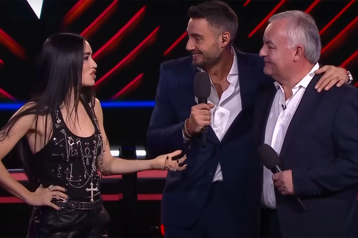 Soledad eligió a Rogelio, pero Lali sorprendió robando a Oscar para su equipo. Conmovida, dijo que "toda Argentina necesita seguir escuchándolo", y el público estalló en aplausos. Soledad eligió a Rogelio, pero Lali sorprendió robando a Oscar para su equipo. Conmovida, dijo que "toda Argentina necesita seguir escuchándolo", y el público estalló en aplausos.