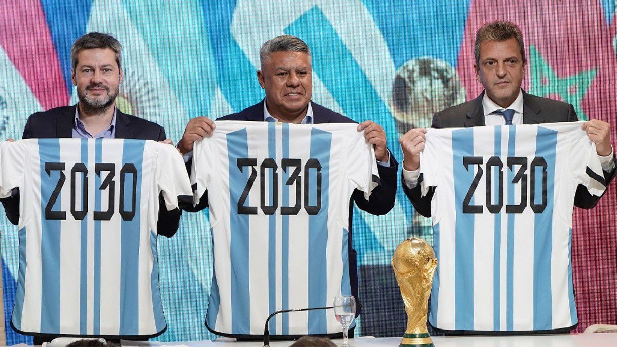 Lammens, Chiqui Tapia y Massa hablaron sobre el Mundial 2030 que tendrá partido inaugural en Argentina.