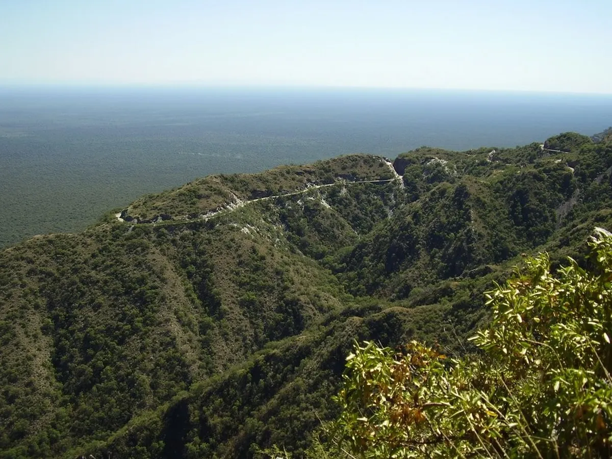 El imponente Camino de los Túneles desde lo alto.
