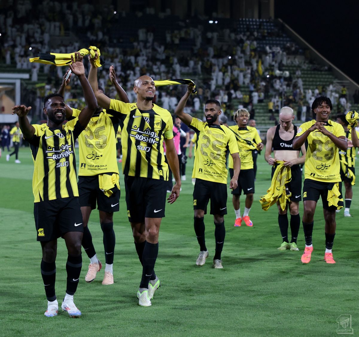 Al-Ittihad campeón.