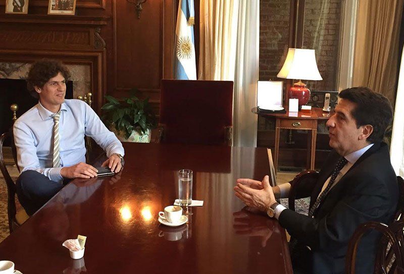 A solas, Carlos Melconian (der.) y Martín Lousteau.