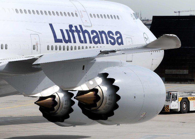 Lufthansa anunció el recorte de 20.000 vuelos hasta fines de octubre, en medio del encarecimiento del combustible aéreo y la presión sobre los grandes hubs europeos. Lufthansa anunció el recorte de 20.000 vuelos hasta fines de octubre, en medio del encarecimiento del combustible aéreo y la presión sobre los grandes hubs europeos.
