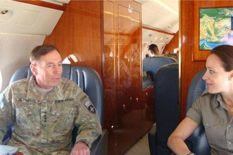 petraeus%20broadwell.jpg
