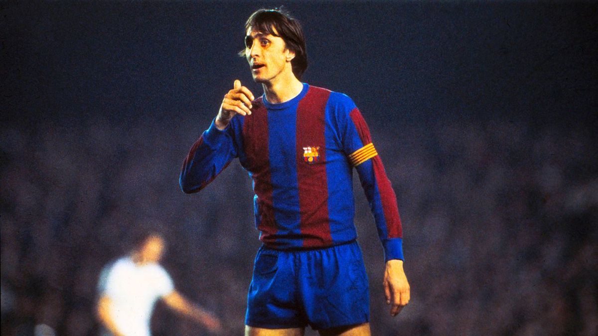 Johan Cruyff, la estrella que marcó la esencia del fútbol holandés - CNN  Video