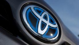 Toyota mete cambios. Toyota mete cambios.