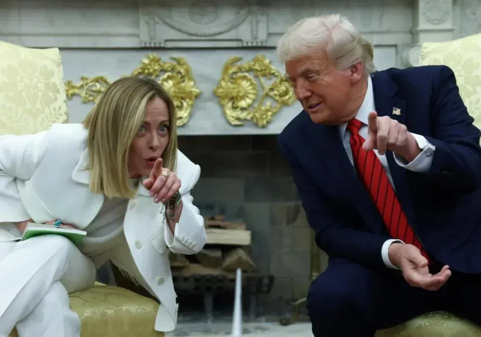 Giorgia Meloni junto a Donald Trump. Italia también ha marcado matices dentro del bloque occidental ante la escalada del conflicto en Oriente Medio. Giorgia Meloni junto a Donald Trump. Italia también ha marcado matices dentro del bloque occidental ante la escalada del conflicto en Oriente Medio.