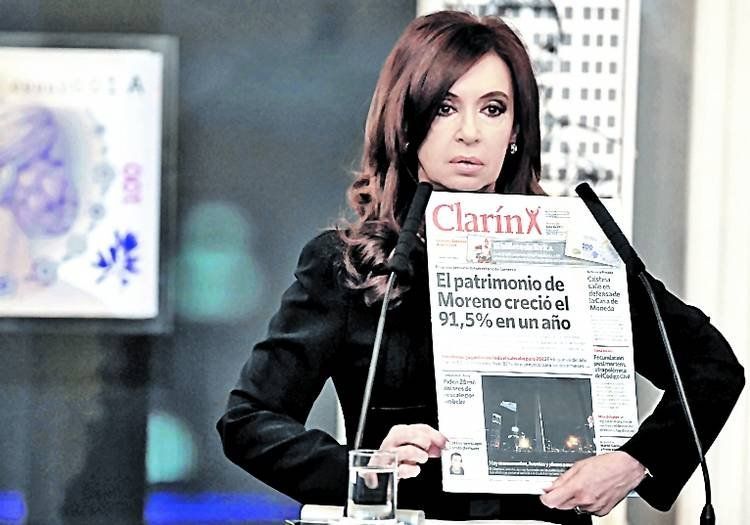 Para colmo, no me gusta el 7D, no porque Clarín me guste o me deje de gustar.  Sino porque no se trata de la implementación de una Ley de Medios, sino de una ley contra Clarín; y eso no es ley, es venganza.