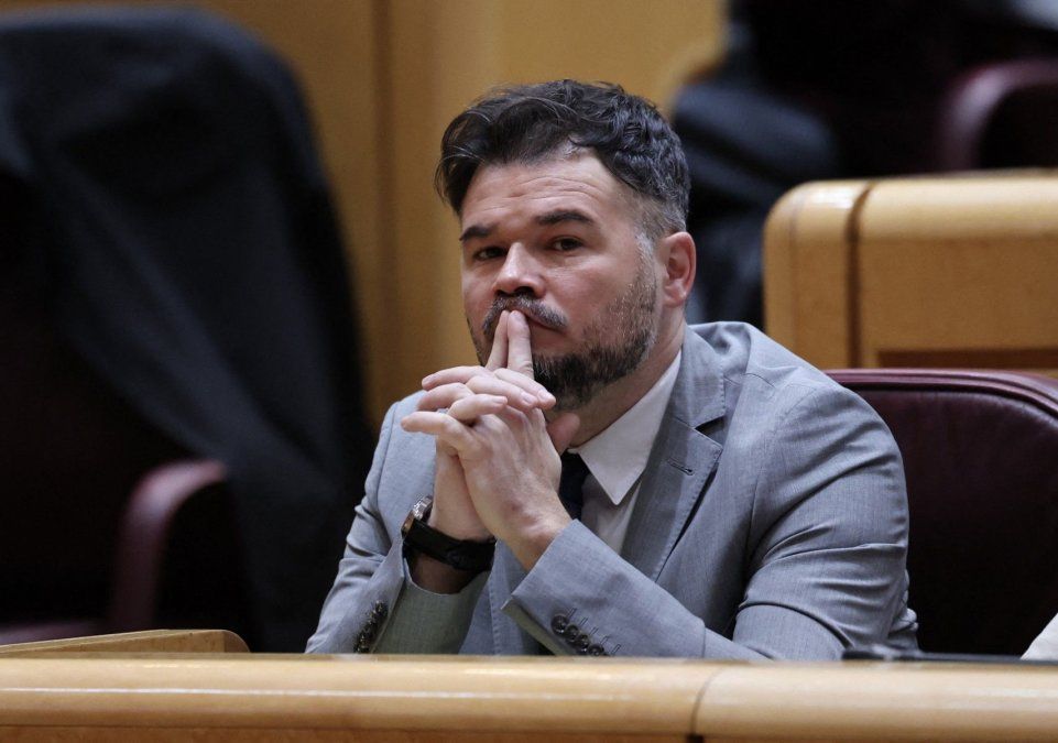 El dirigente de ERC Gabriel Rufián aparece como uno de los impulsores de un posible reordenamiento de la izquierda española. El dirigente de ERC Gabriel Rufián aparece como uno de los impulsores de un posible reordenamiento de la izquierda española.