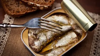 Un envejecimiento saludable tiene amigos ausentes y enemigos enmascarados en la mesa