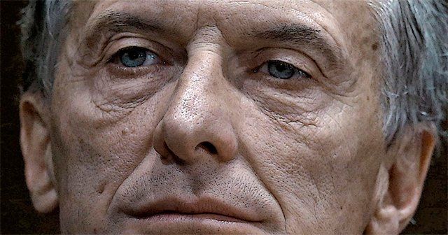 El Presidente pretende incorporar a los gobernadores, y que compartan con él las consecuencias políticas de las decisiones próximas.