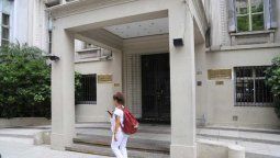 altText(Boletín Oficial: Las ART deberán cubrir a trabajadores esenciales diagnosticados con COVID-19)}