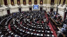 altText(La UCR presentó su propia Ficha Limpia: Qué cambia y a quiénes afecta)}