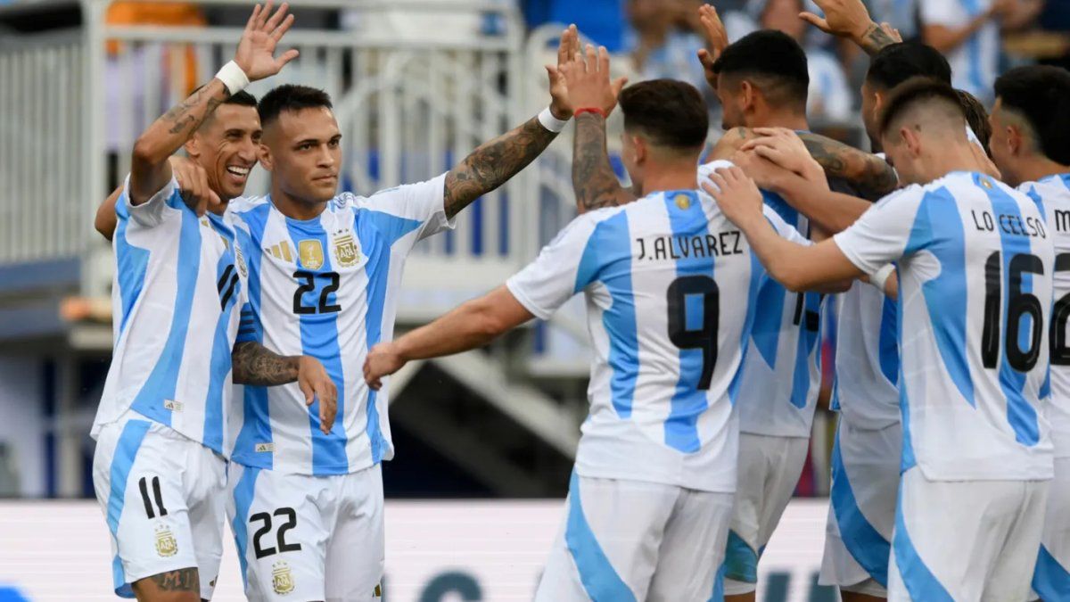 Argentina comienza la defensa de su título.