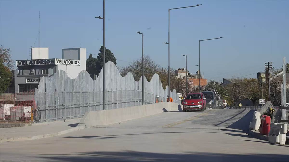 El jefe de Gobierno porteño, Jorge Macri, inauguró en CABA el nuevo Puente Río Negro en la autopista Dellepiane que beneficiará a más de 200.000 personas. (Foto: X @AUSA) El jefe de Gobierno porteño, Jorge Macri, inauguró en CABA el nuevo Puente Río Negro en la autopista Dellepiane que beneficiará a más de 200.000 personas. (Foto: X @AUSA)