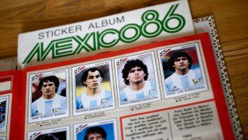 El álbum Panini de México 1986 resume una tradición mundialista que la FIFA dejará atrás desde 2031, cuando Fanatics tome el control de los coleccionables oficiales. El álbum Panini de México 1986 resume una tradición mundialista que la FIFA dejará atrás desde 2031, cuando Fanatics tome el control de los coleccionables oficiales.
