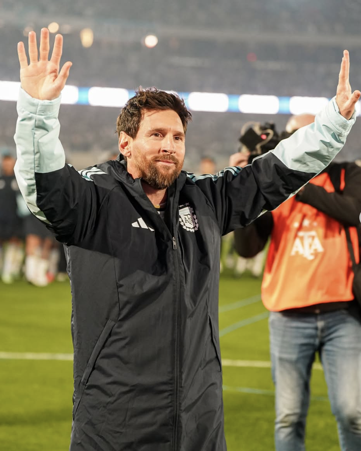 Lionel Messi disput&oacute; ante Ben&iacute;n su &uacute;ltimo partido con la Selecci&oacute;n argentina y recibi&oacute; una despedida cargada de emoci&oacute;n.