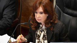 altText(Carrió se reinstala en los medios pidiendo el juicio político a CFK)}