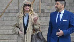 Viviana Canosa junto a Juan Manuel Dragani tras su declaración en Comodoro Py.&nbsp;