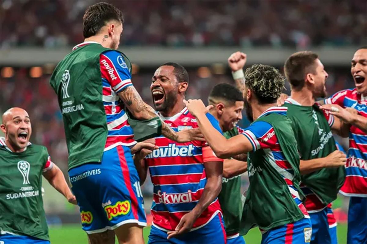 Fortaleza, dirigido por el argentino Juan Pablo Vojvoda, se clasificó finalista de la Copa Sudamericana tras ganarle en la semifinal de vuelta al Corinthians 2-0.
