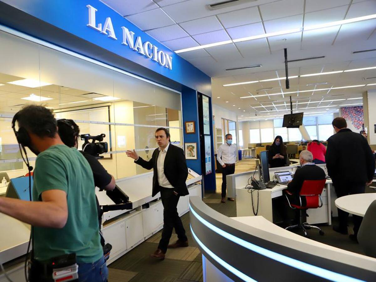 La Nación, en la mira de Javier Milei. La Nación, en la mira de Javier Milei.