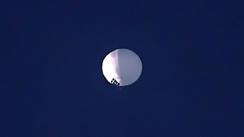Arde la bilateral entre EE.UU y China por supuestos globos espías de vigilancia mundial. Arde la bilateral entre EE.UU y China por supuestos globos espías de vigilancia mundial.