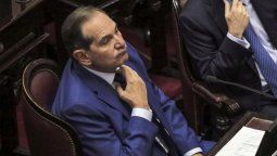Alperovich cumplió su licencia y pide volver a su banca a pesar de la denuncia por abuso sexual