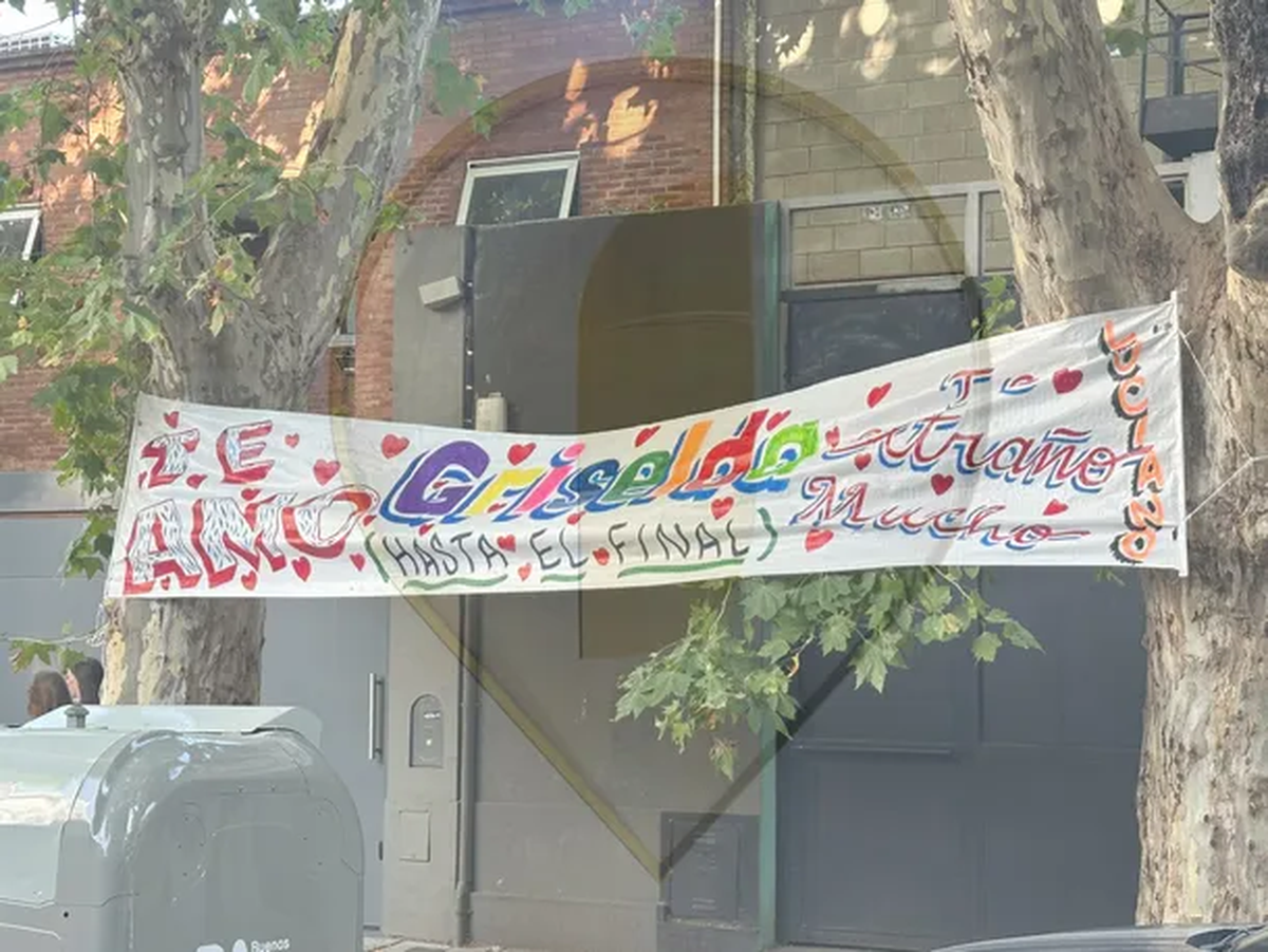 El pasacalle que Luciano Castro le habría puesto a Griselda Siciliani. El pasacalle que Luciano Castro le habría puesto a Griselda Siciliani.