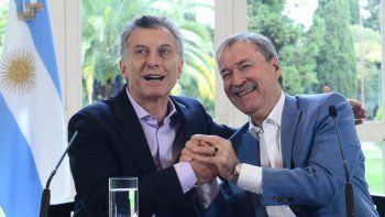 Macri quiere que Schiaretti se sume a Juntos por el Cambio. Macri quiere que Schiaretti se sume a Juntos por el Cambio.
