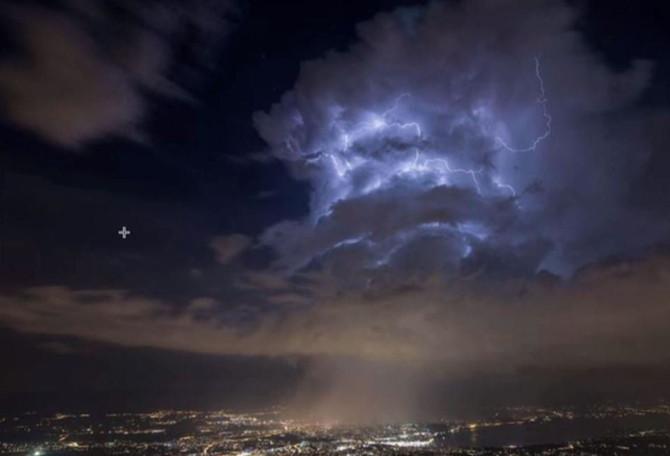 Portal sobre la máquina de Dios