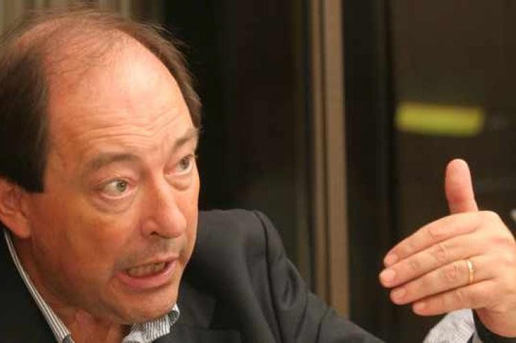 Ernesto Sanz.