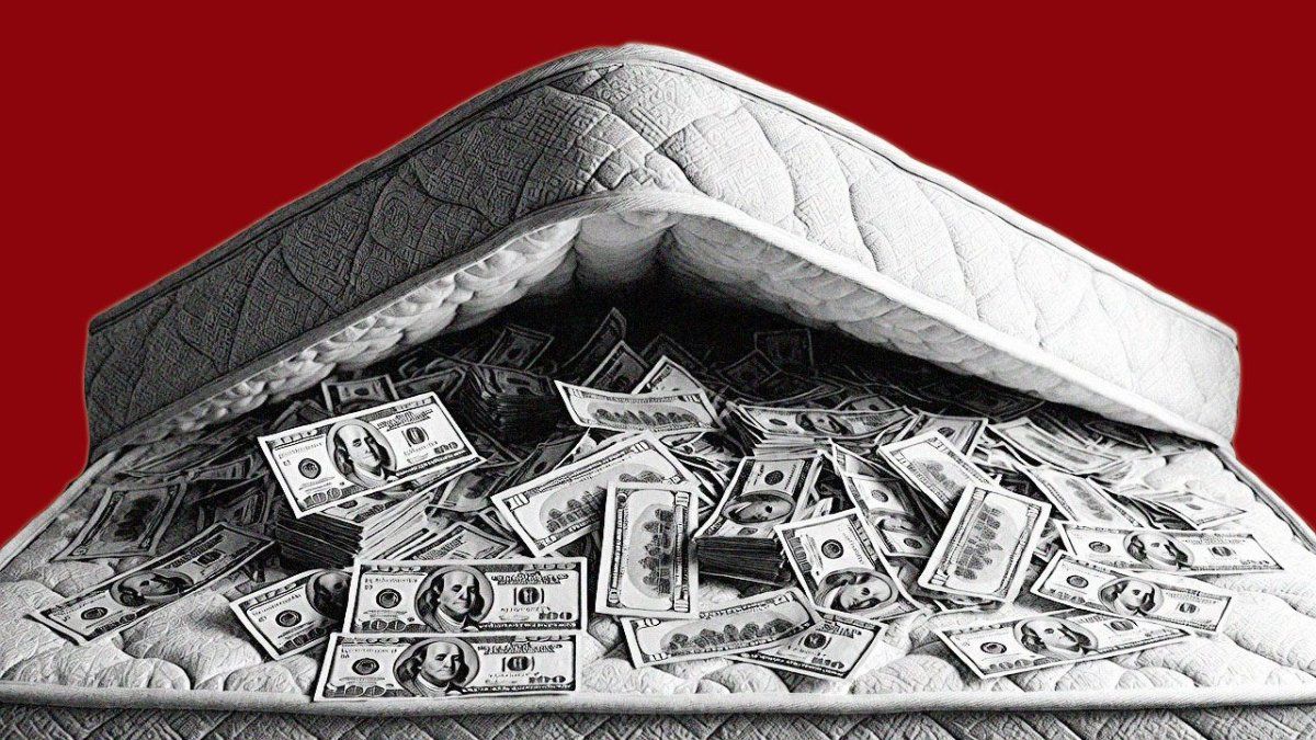 Los dólares del colchón, próximo blanco de Milei.&nbsp;