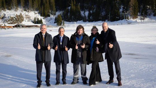 Javier Milei y su comitiva, en el último día en Davos, Suiza. Javier Milei y su comitiva, en el último día en Davos, Suiza.